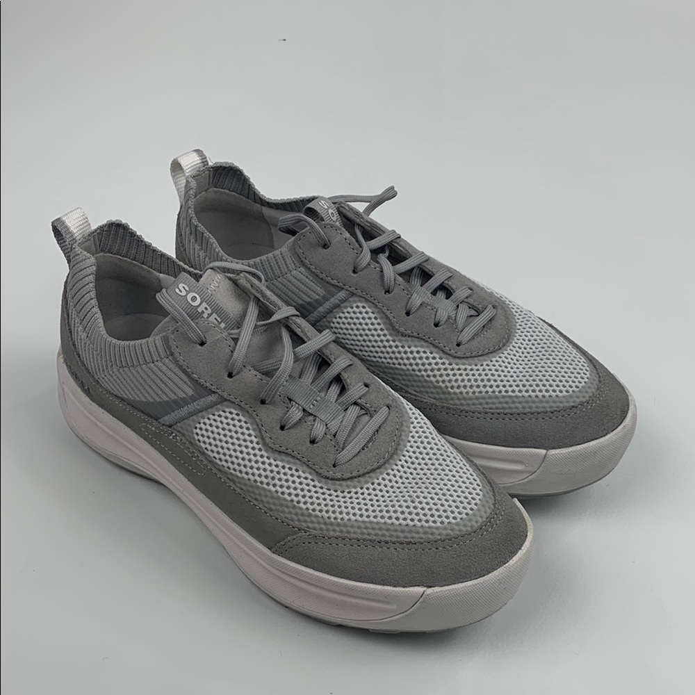 Sorel Ona Gray white Casual Sneakers Size 8.5 Lace up Tread walking running